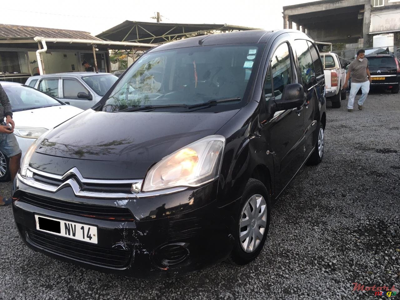 2014' Citroen Berlingo photo #2