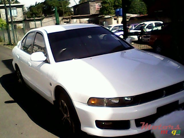 2006' Mitsubishi Galant photo #2