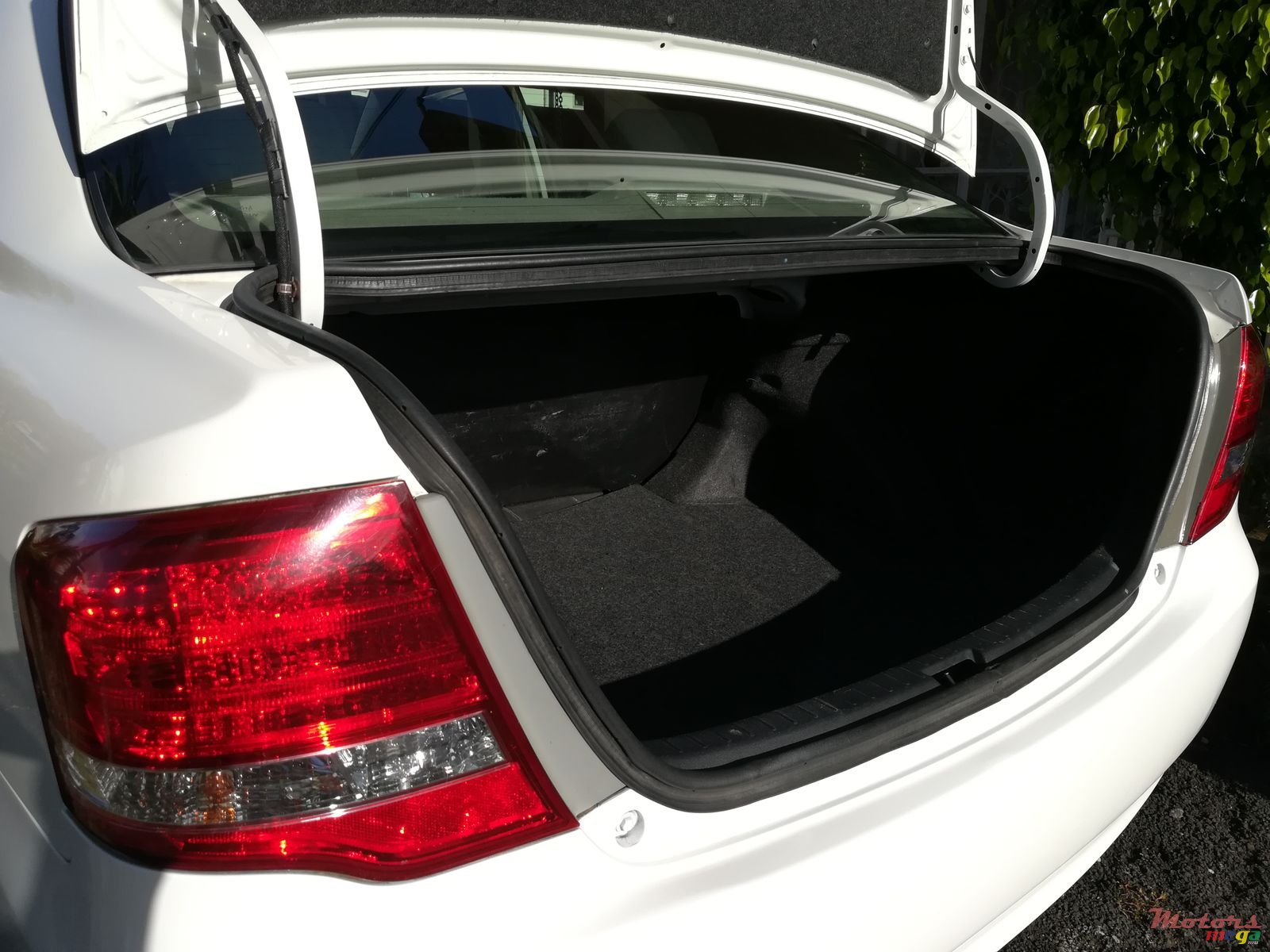 2009' Toyota Axio 2009 photo #4