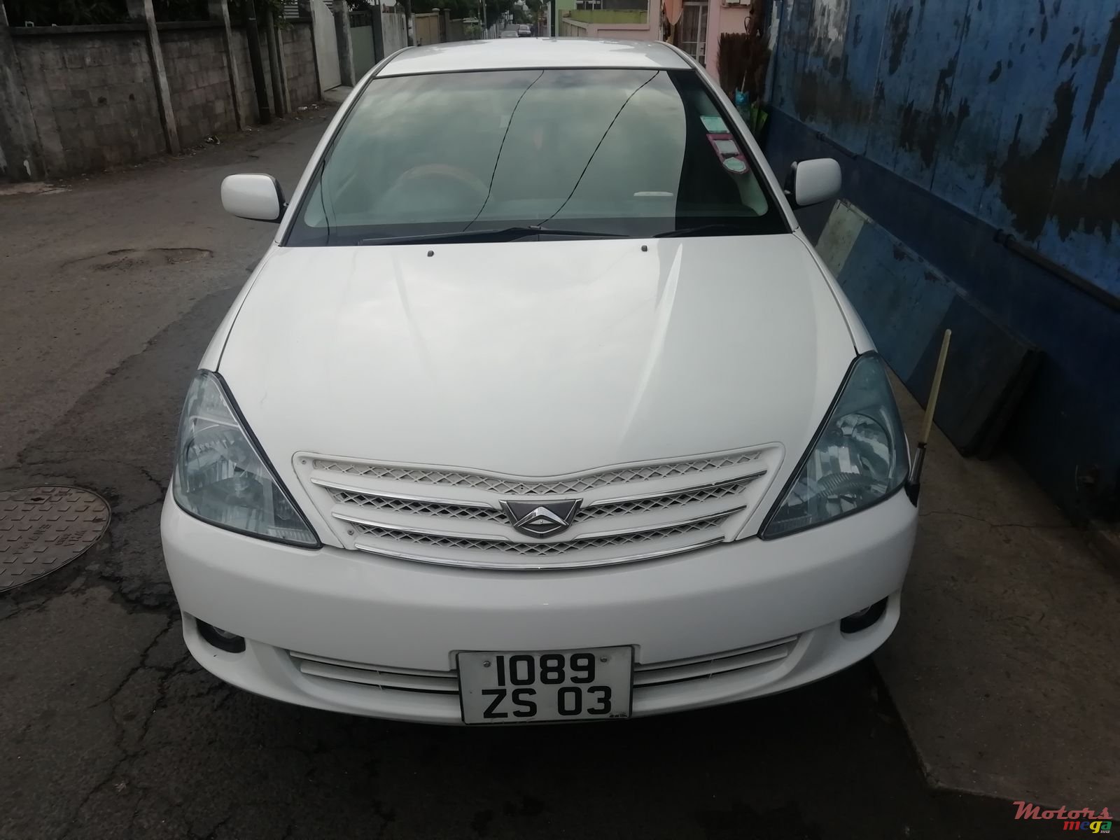 2003' Toyota photo #4