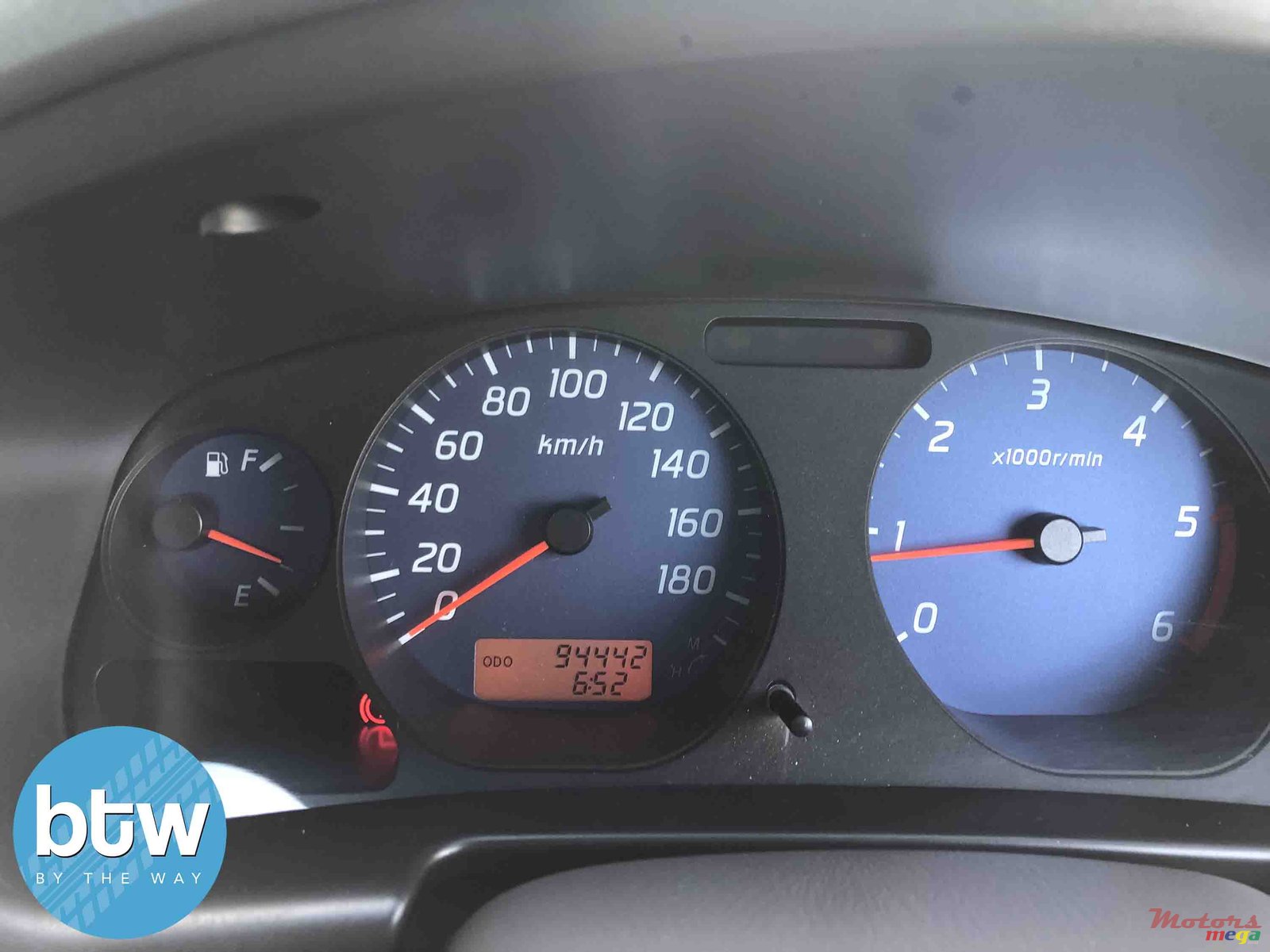 2019' Nissan NP300 photo #7