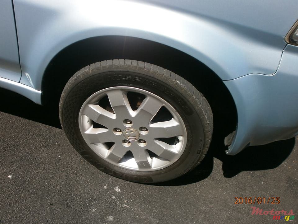 2005' Honda HR-V photo #2