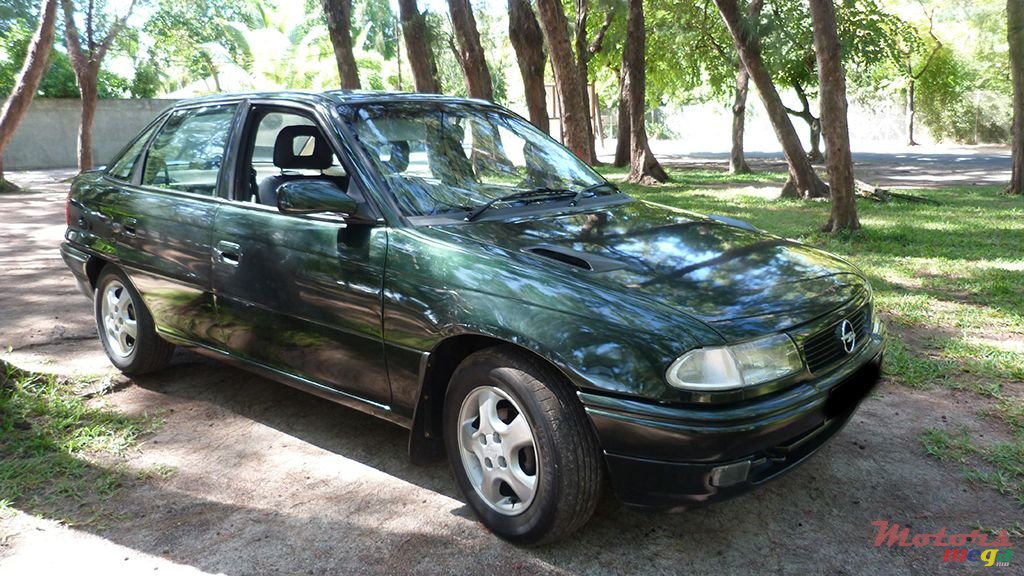 1997' Opel Astra F photo #2