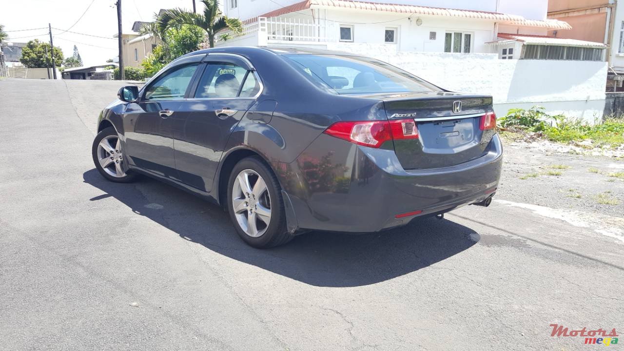 2011' Honda Accord photo #2