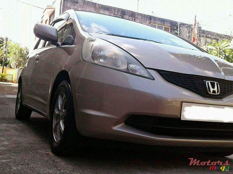 2009' Honda Fit photo #1