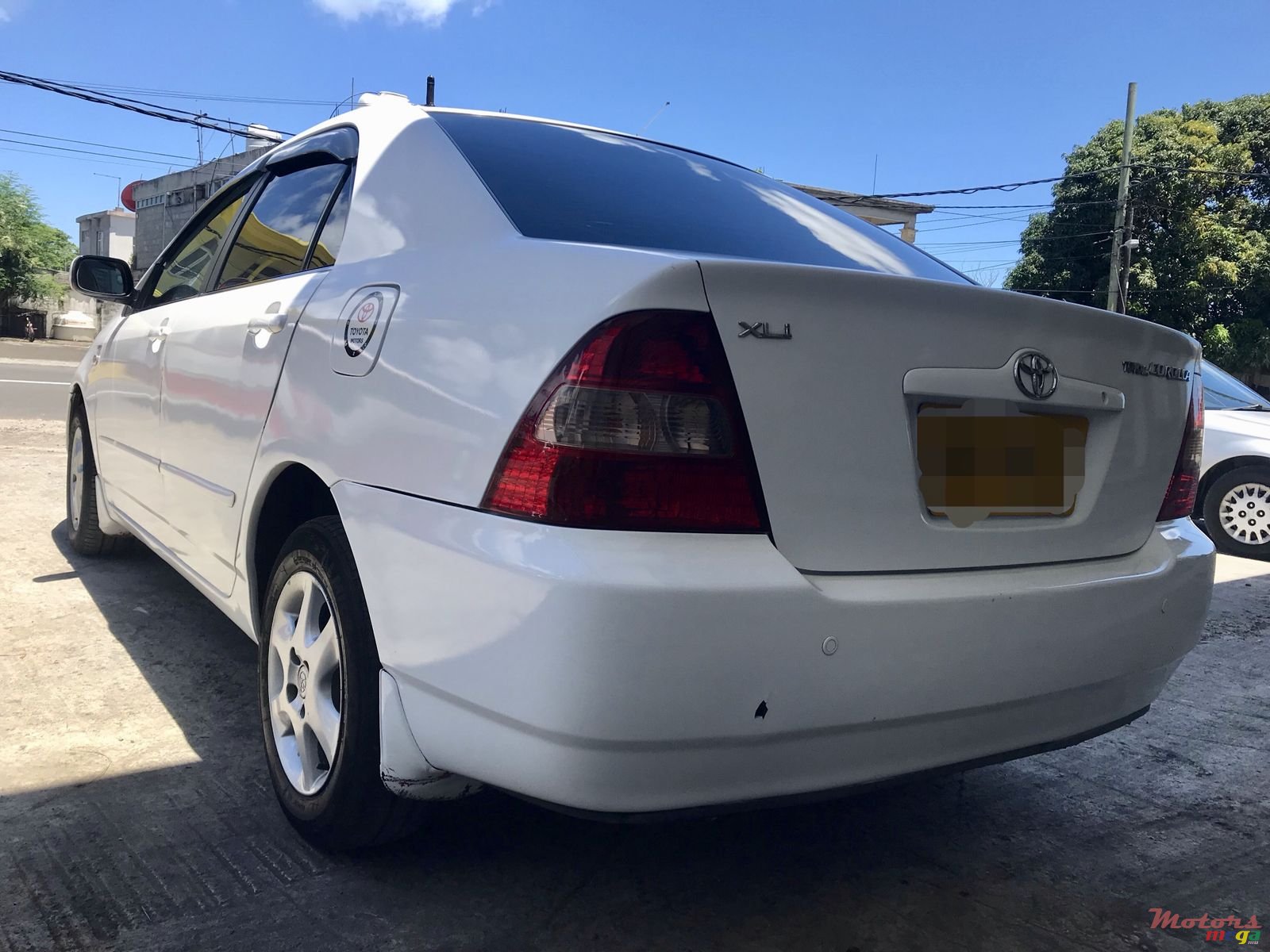 2002' Toyota Corolla photo #1