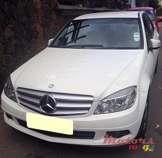 2010' Mercedes-Benz C-Class C 180 luxury Kompressor photo #1