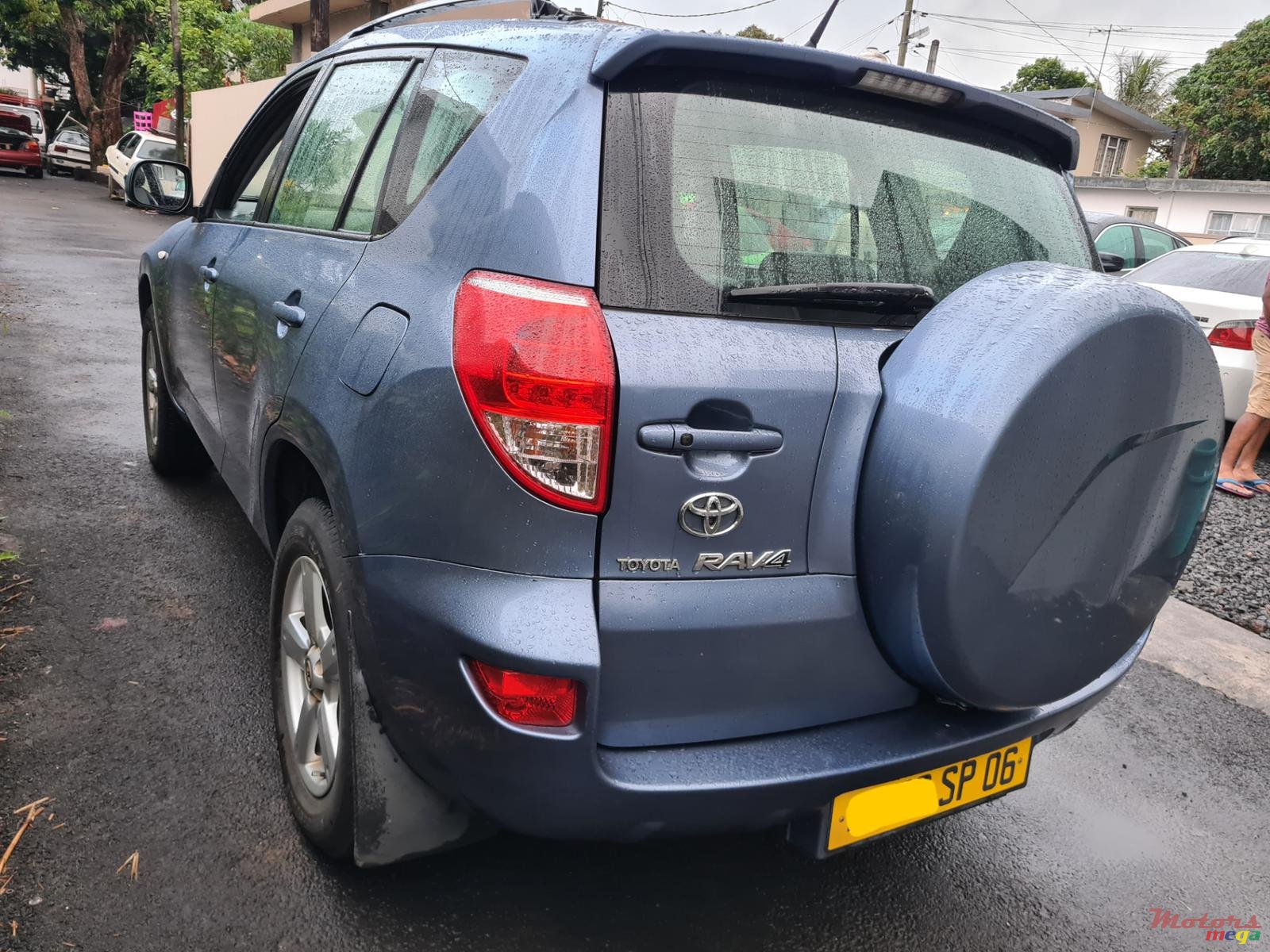 2006' Toyota RAV4 Automatic photo #3