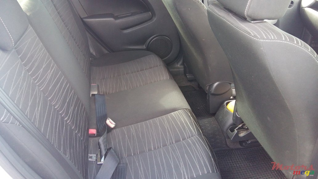 2008' Mazda Demio photo #5