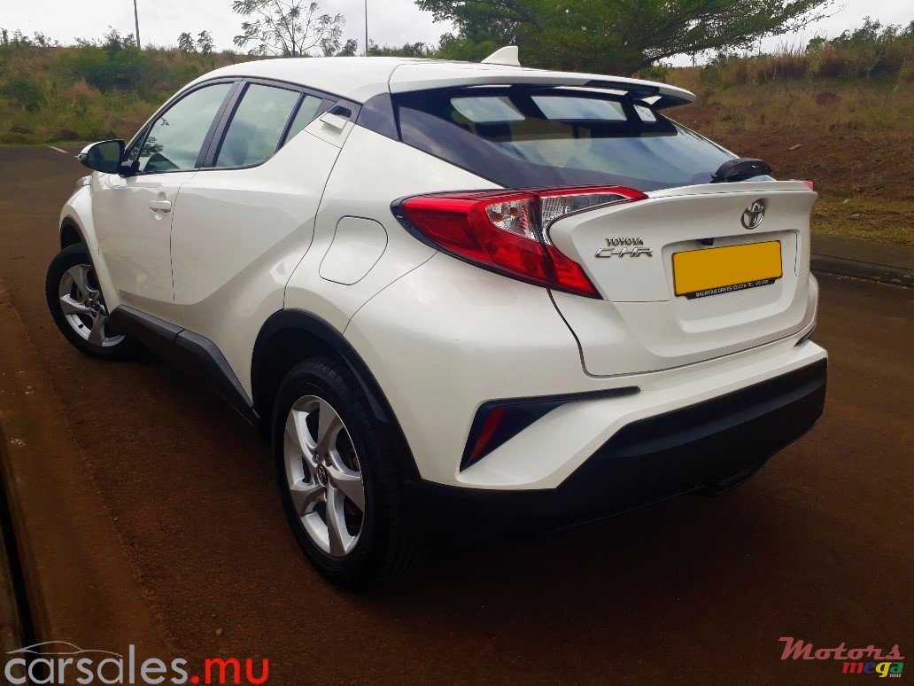 2017' Toyota C-HR 1.2 photo #4