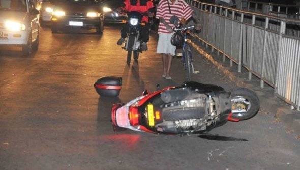GRNO Accident: Driver Beaten After Hitting a Motorcyclist