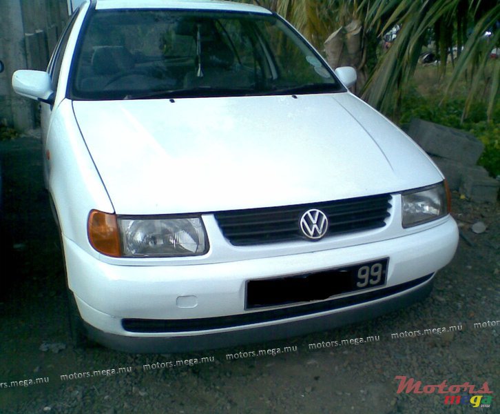 1999' Volkswagen Polo  photo #2