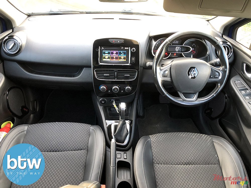 2019' Renault Clio photo #6