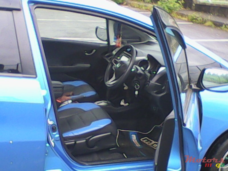 2008' Honda Fit photo #4