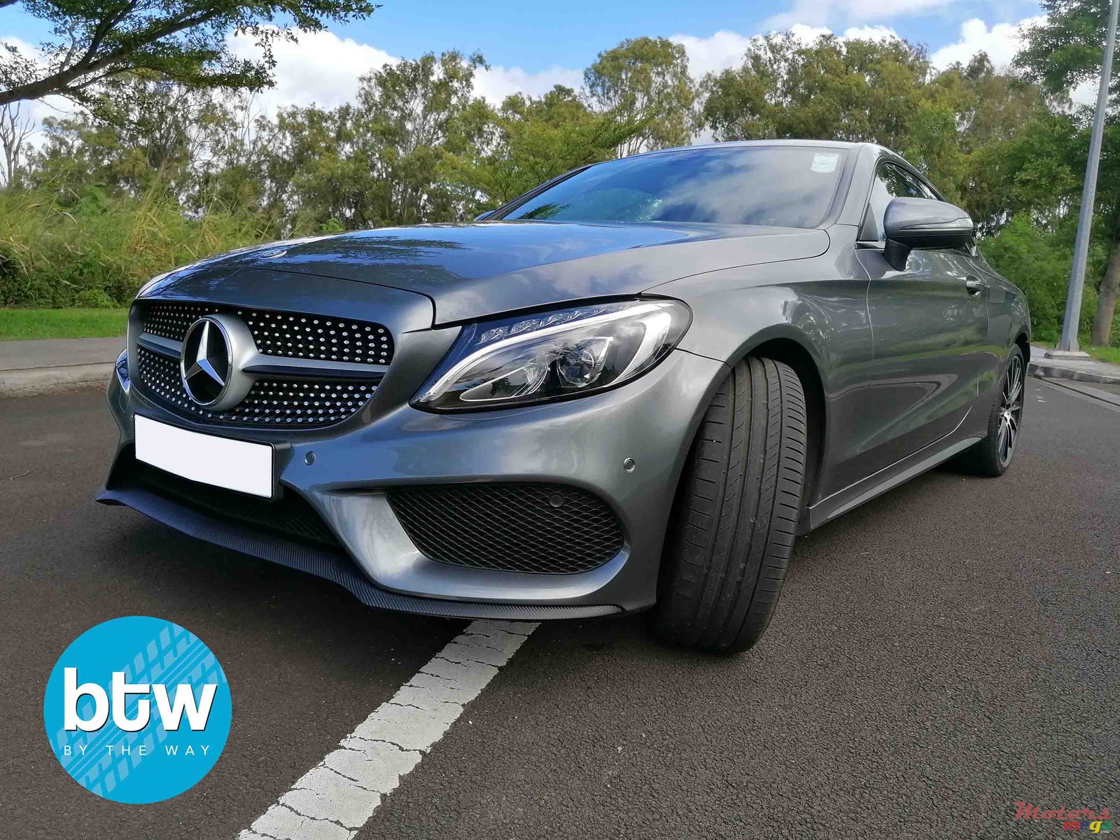 2017' Mercedes-Benz C-Class photo #2