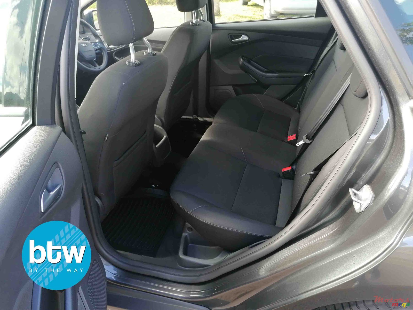 2018' Ford Focus photo #5