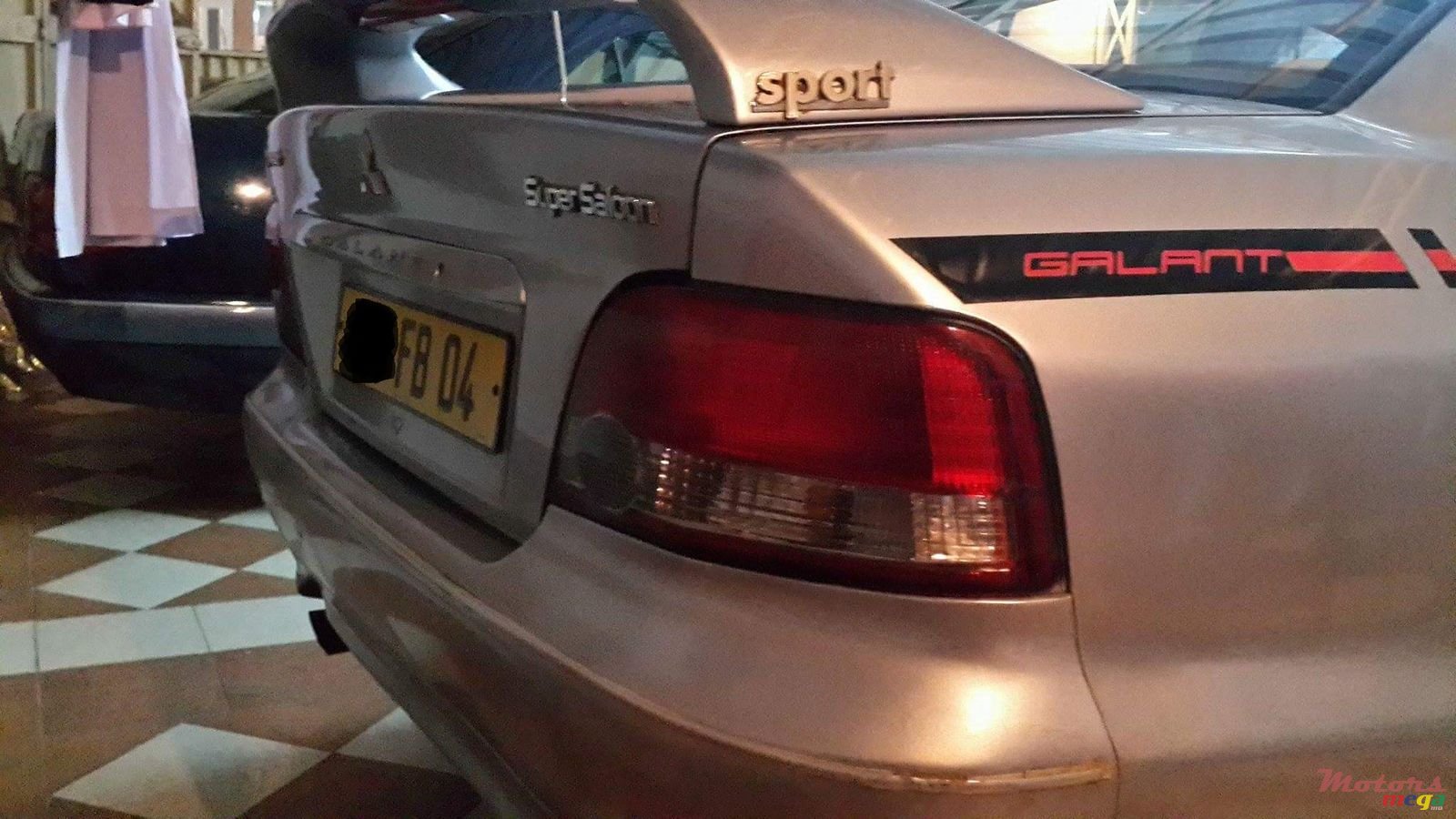 2004' Mitsubishi Galant photo #4