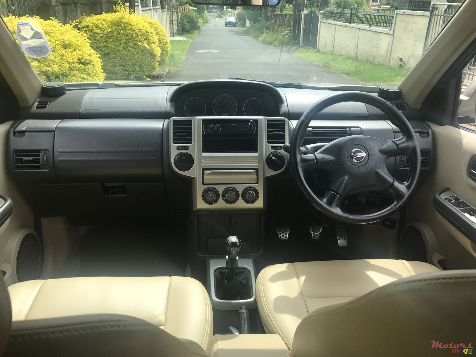 2004' Nissan X-Trail photo #3