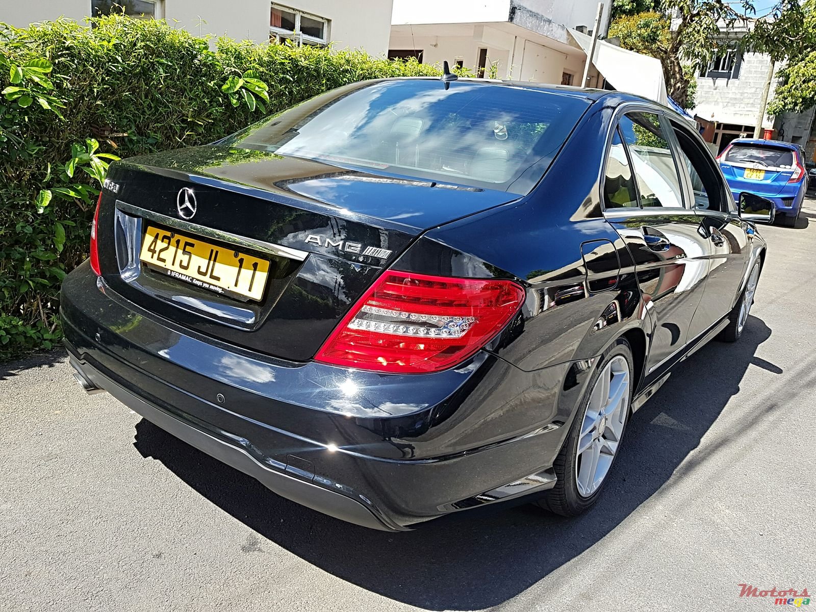 2011' Mercedes-Benz C 180 photo #4