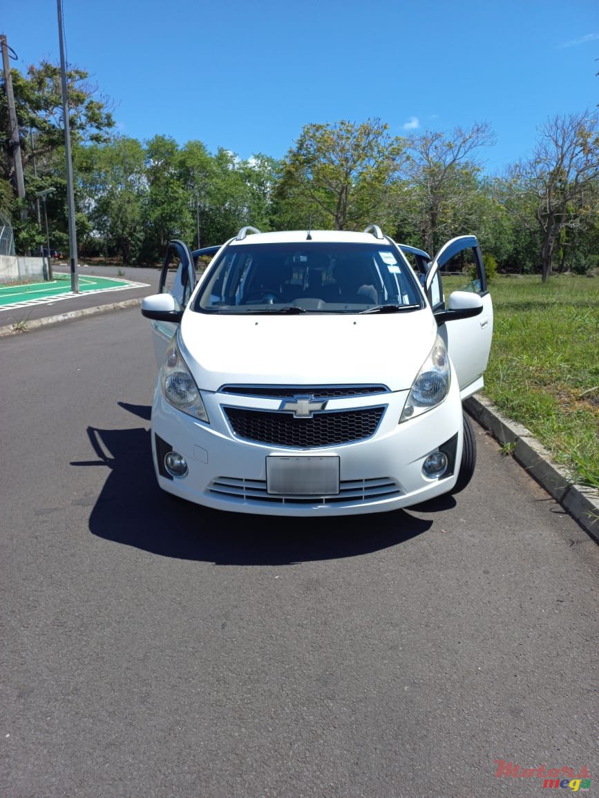 2011' Chevrolet Spark photo #5