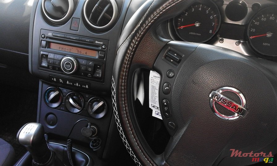 2009' Nissan Qashqai photo #4