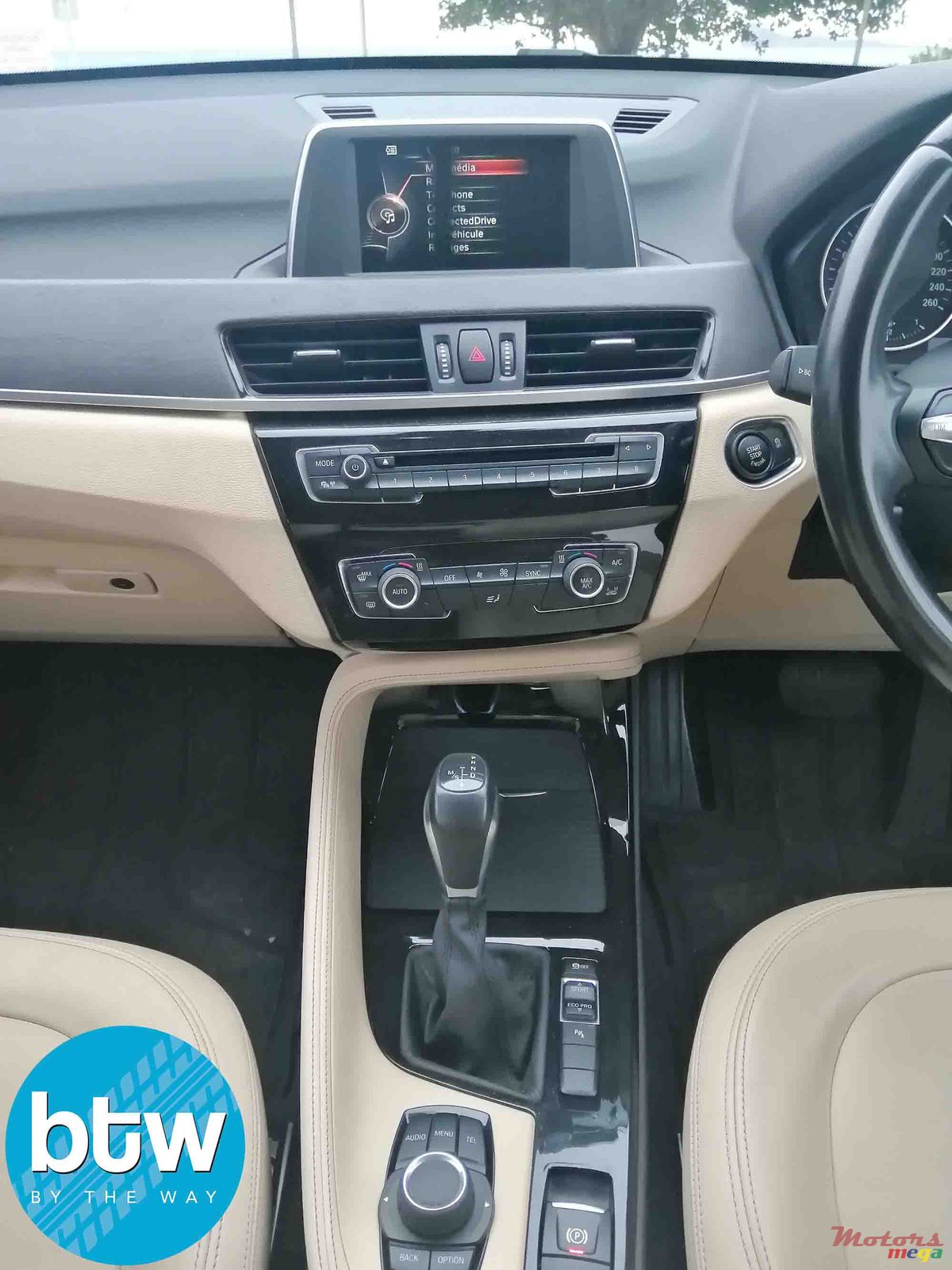 2016' BMW X1 sDRIVE photo #4