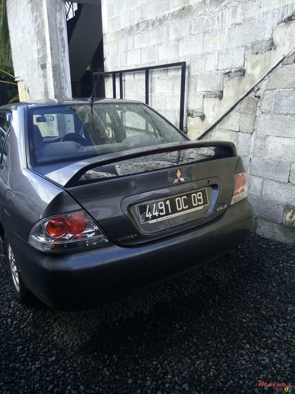 2009' Mitsubishi Lancer photo #2