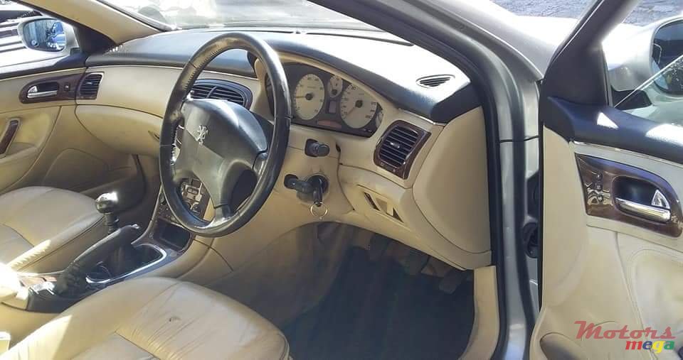 2004' Peugeot 607 photo #3