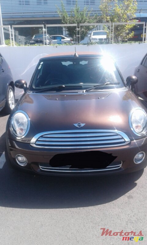 2010' MINI Cooper photo #1