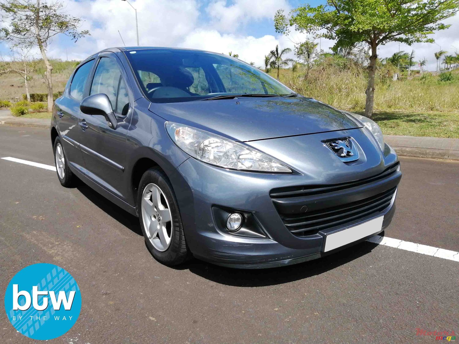 2011' Peugeot 207 photo #1