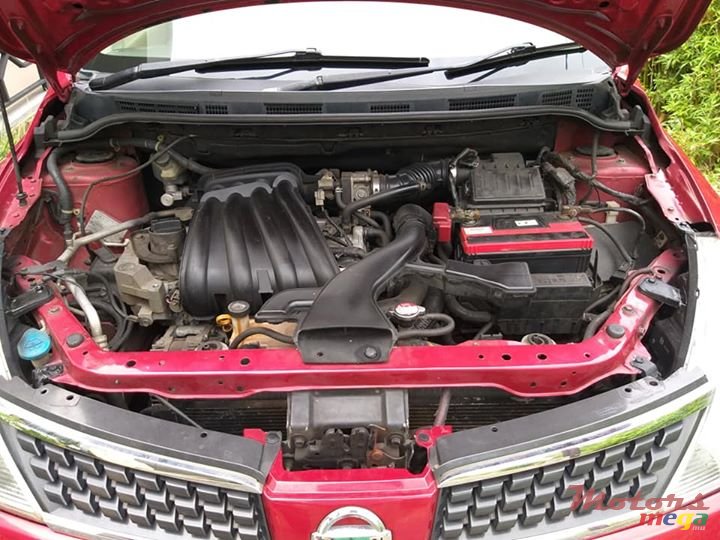 2005' Nissan Tiida HATCHBACK photo #4