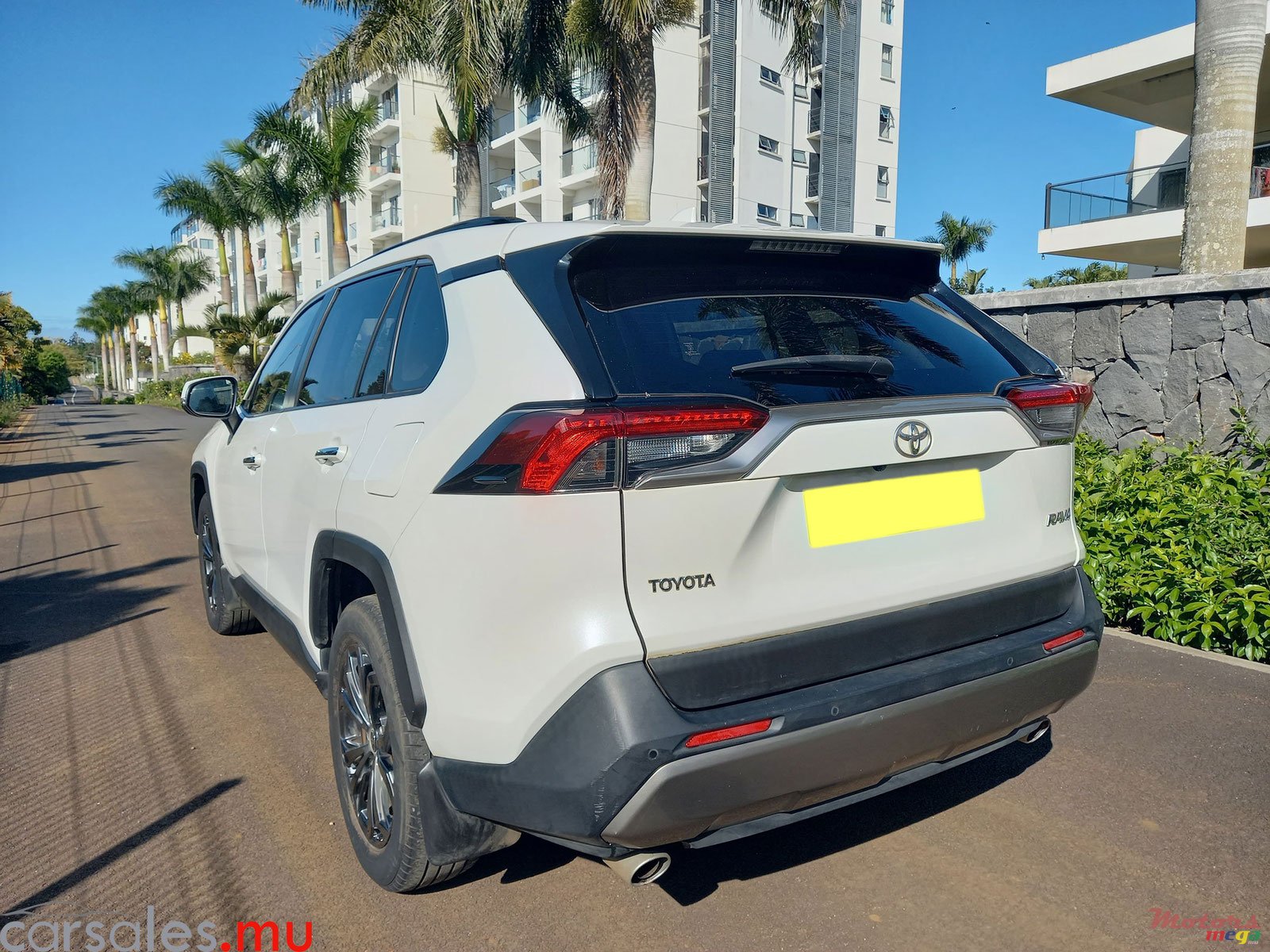 2022' Toyota RAV4 2.0 photo #2