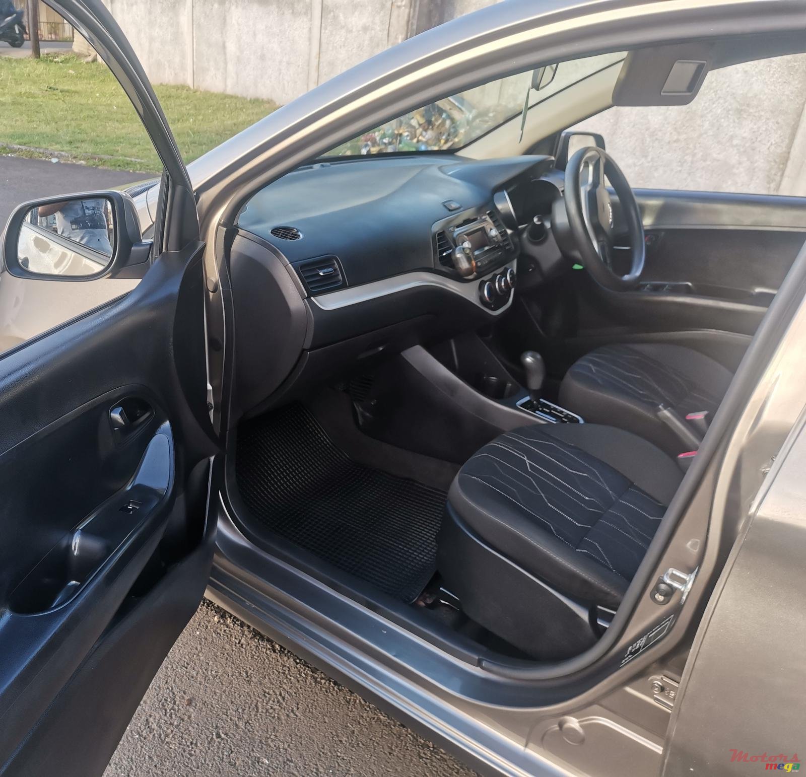 2016' Kia Picanto photo #6