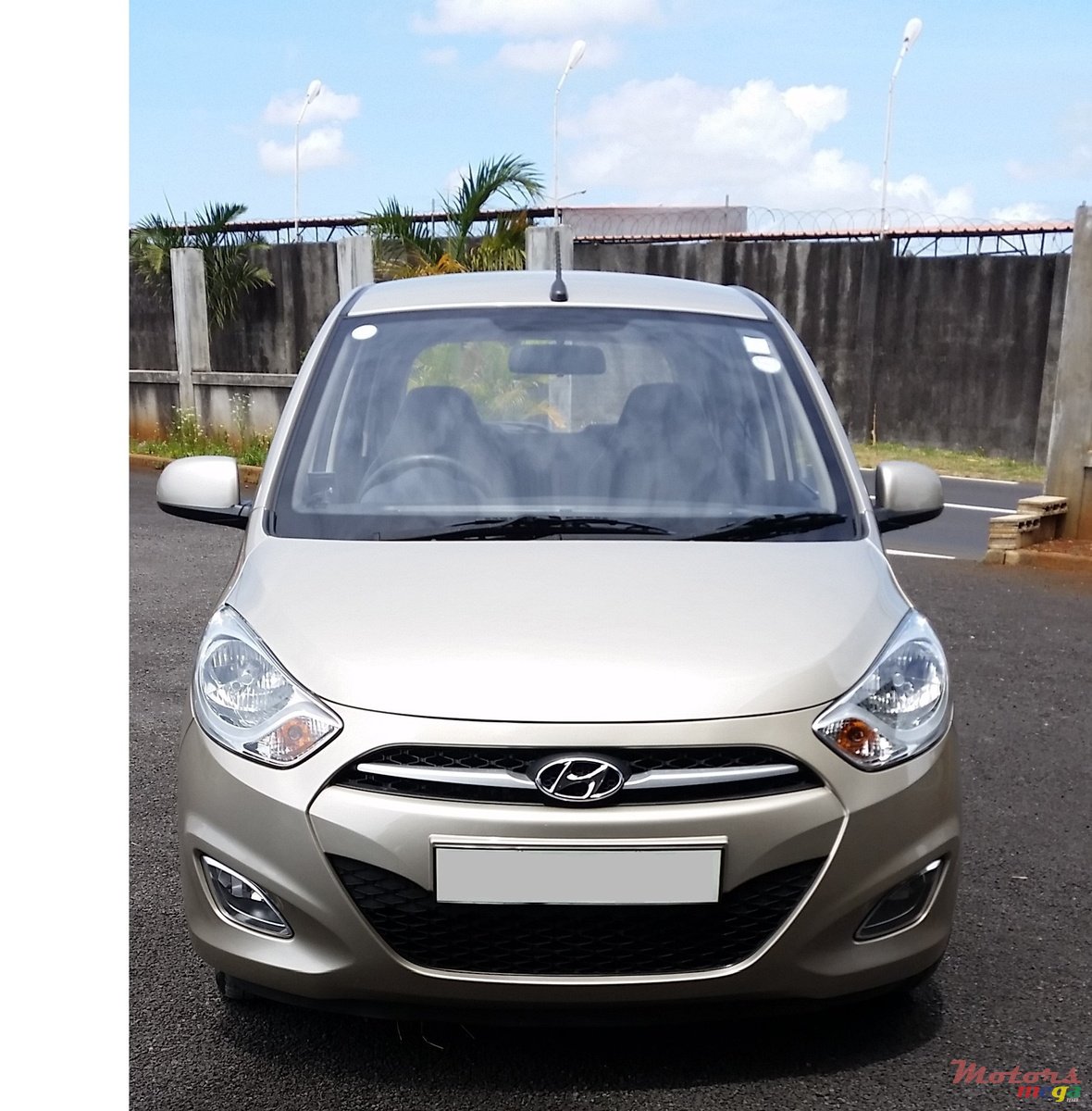 2013' Hyundai i10 photo #1