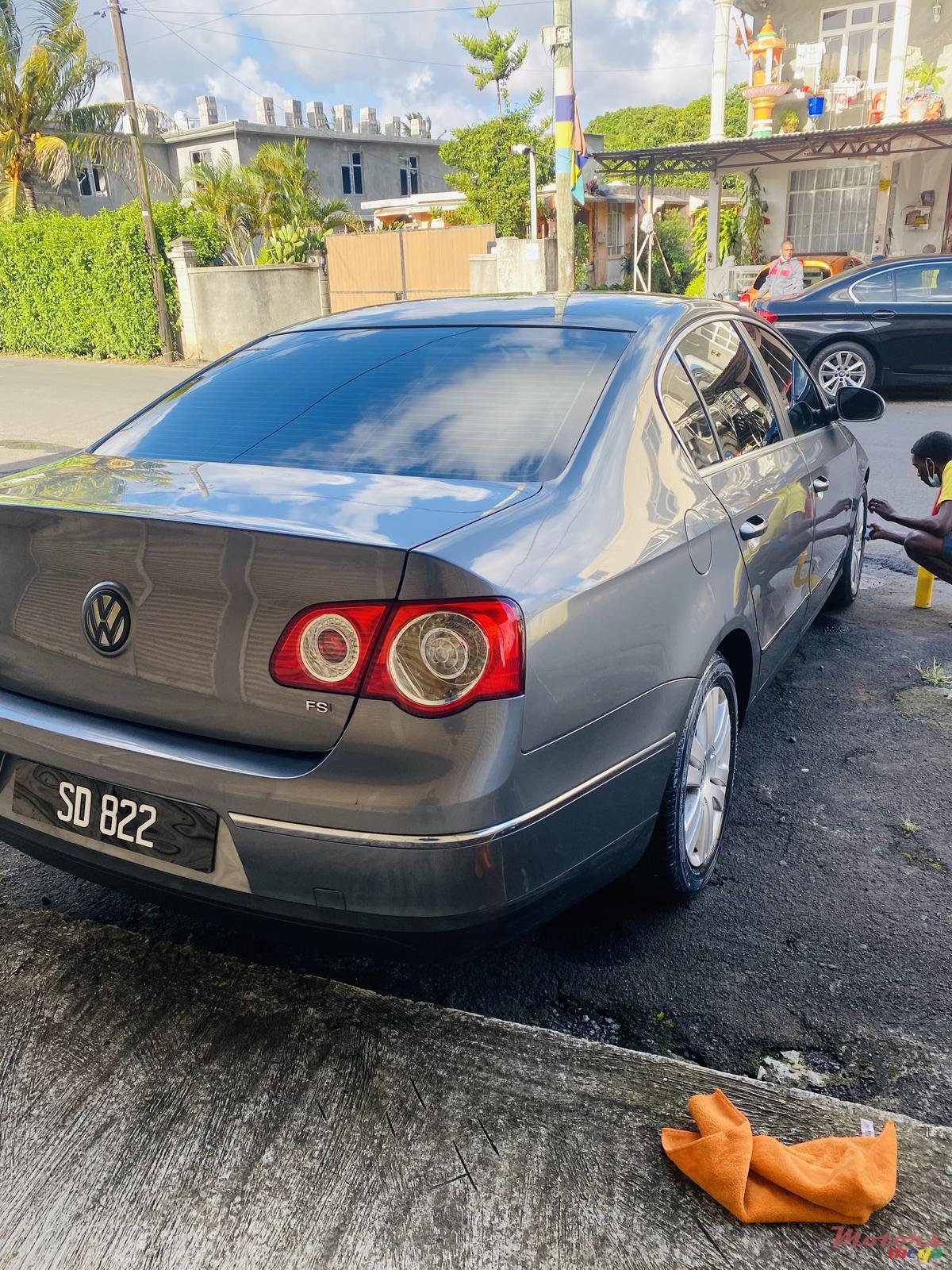 2006' Volkswagen Passat B6 photo #5