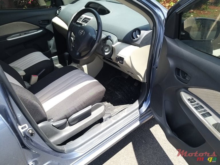 2007' Toyota Yaris Verso Belta photo #6