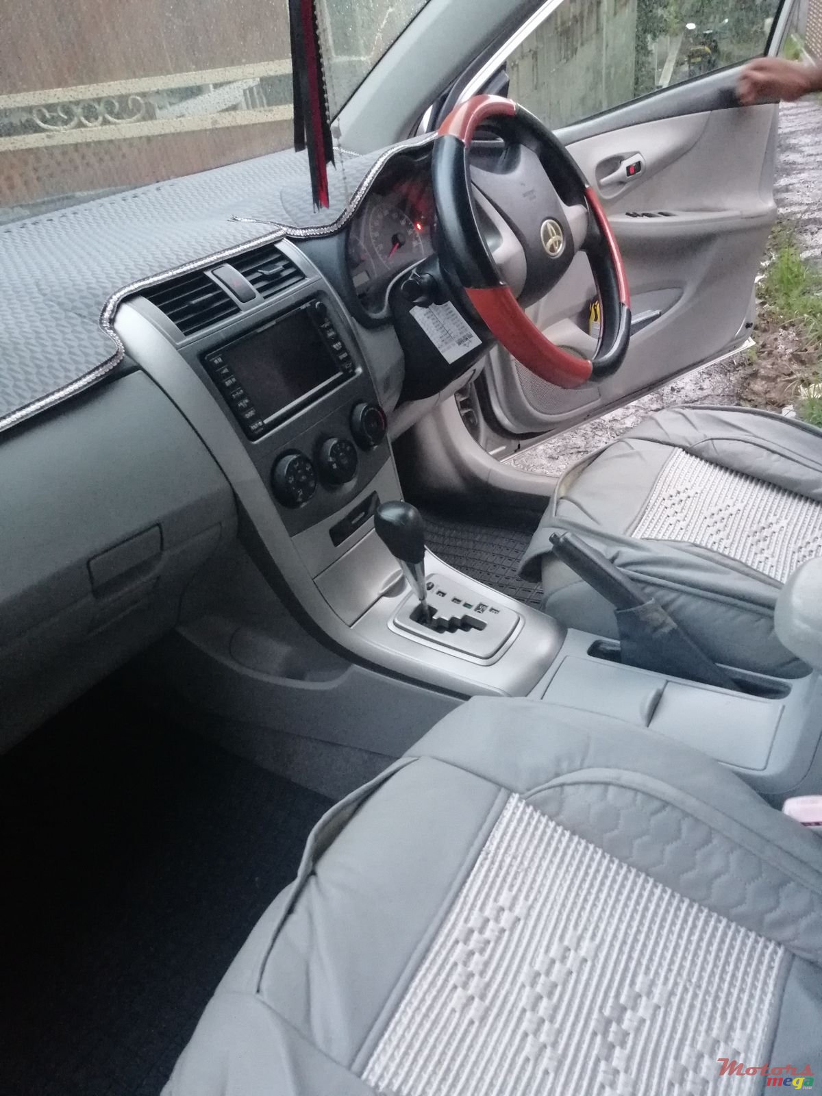 2008' Toyota Axio photo #3