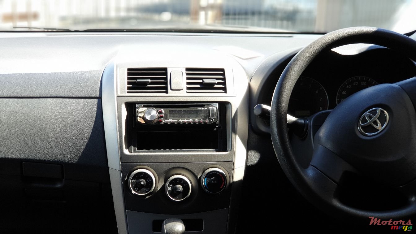 2010' Toyota Fielder photo #4