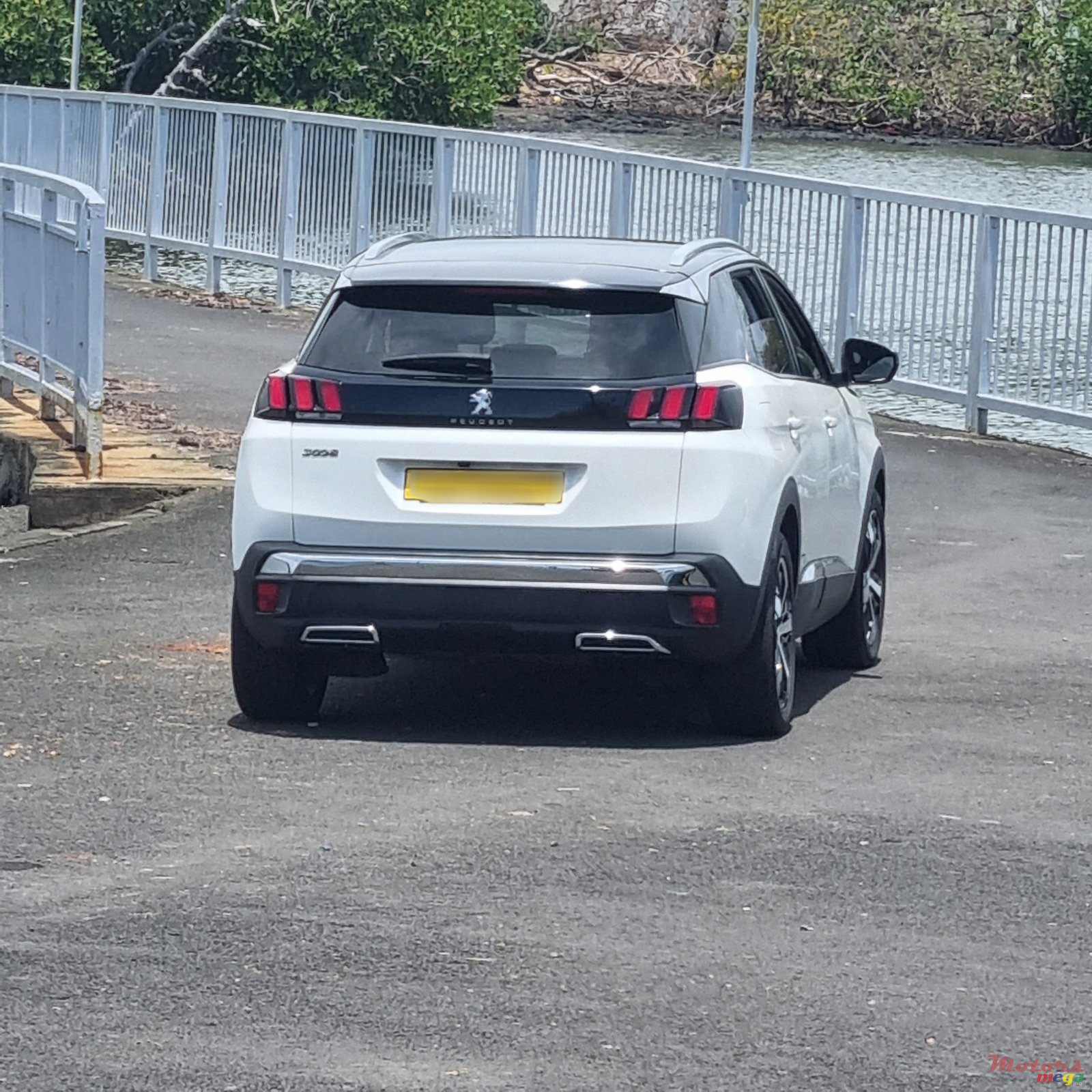 2018' Peugeot 3008 Allure photo #4