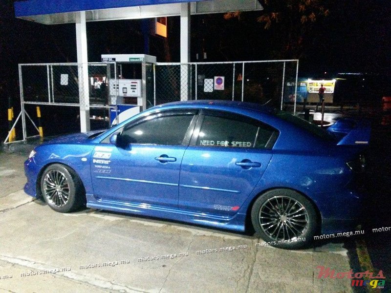 2004' Mazda photo #3