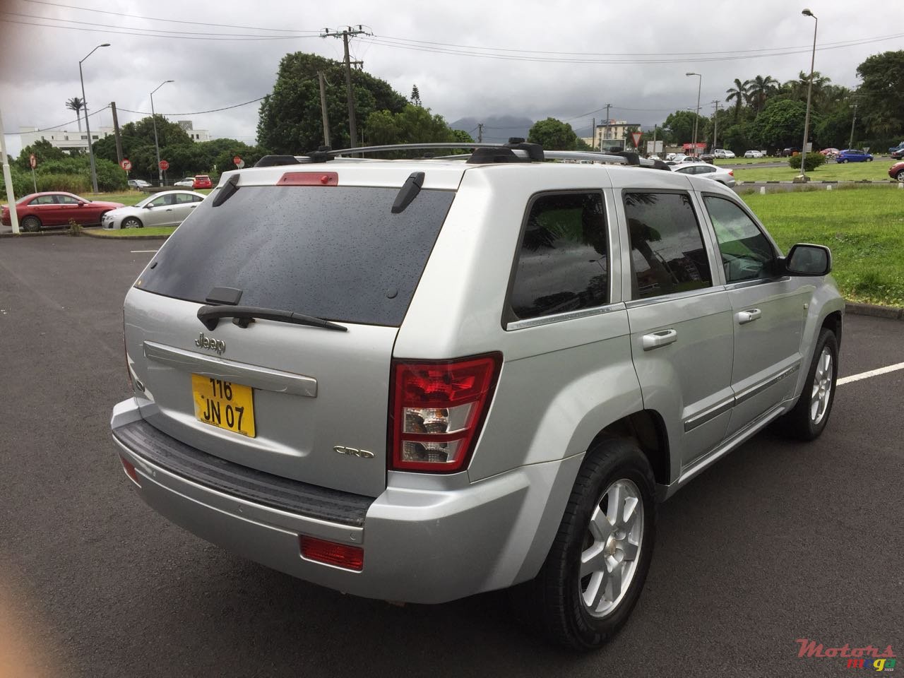 2007' Jeep Grand Cherokee photo #1
