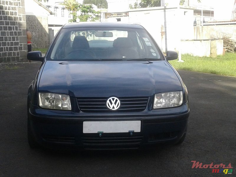 2004' Volkswagen Bora photo #3
