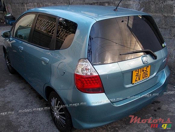 2006' Honda Fit photo #3