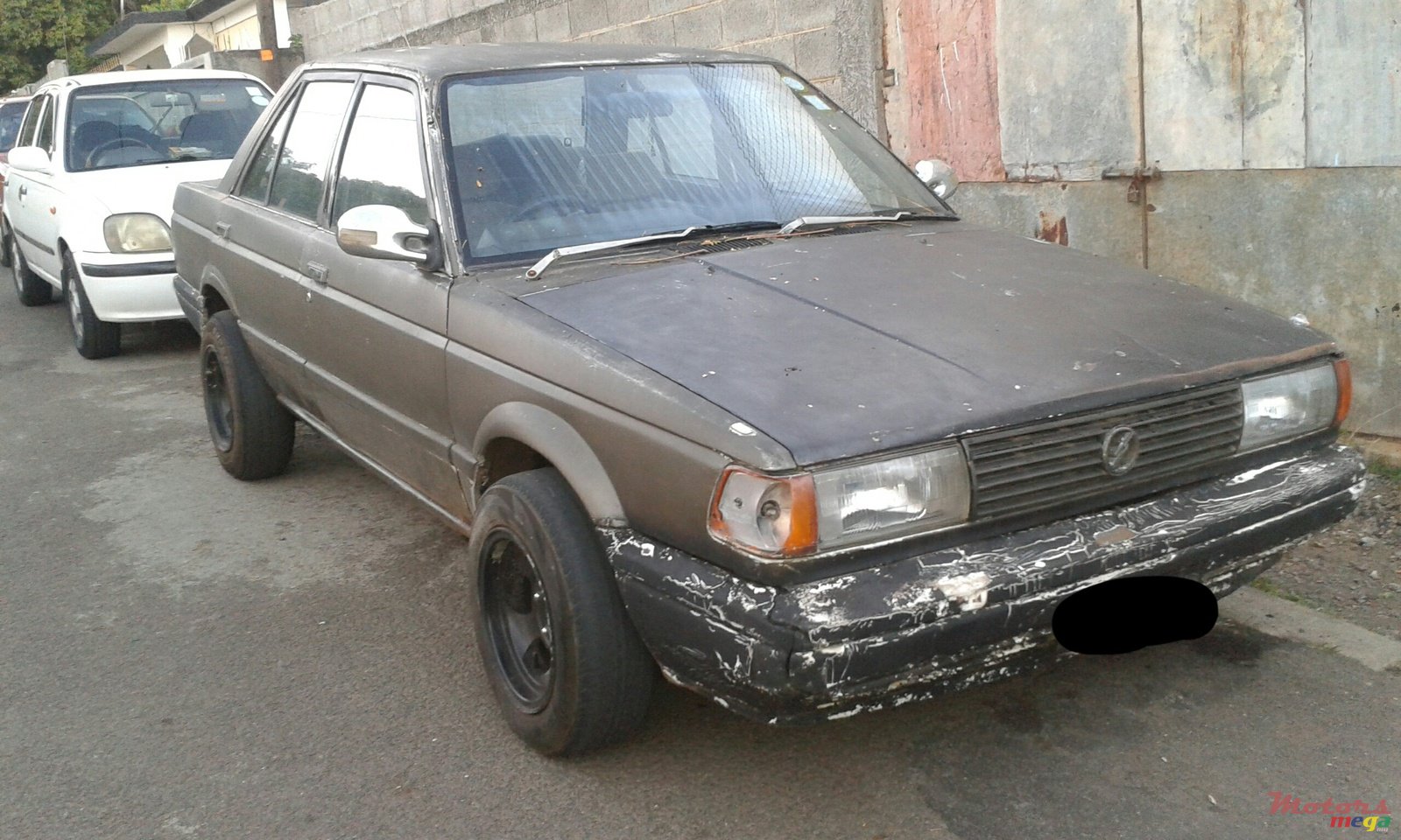 1988' Nissan Sunny photo #1