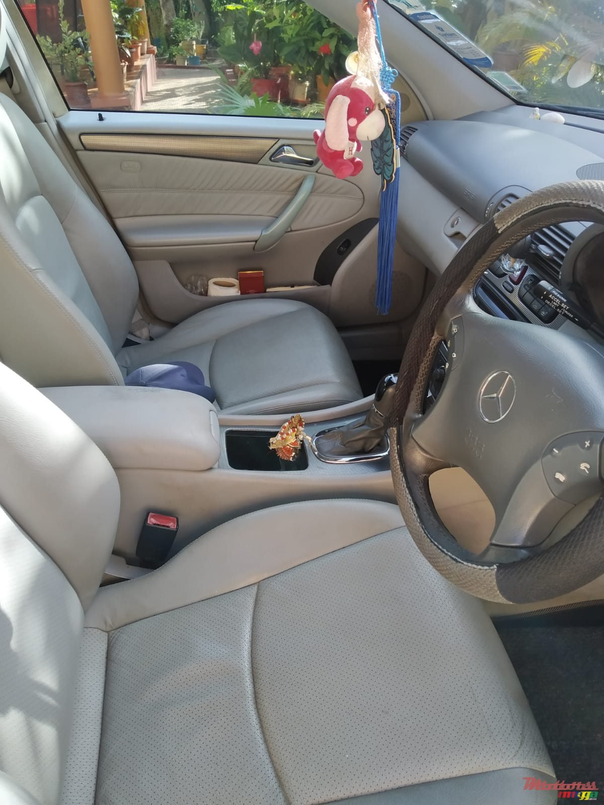 2002' Mercedes-Benz C-Class photo #3