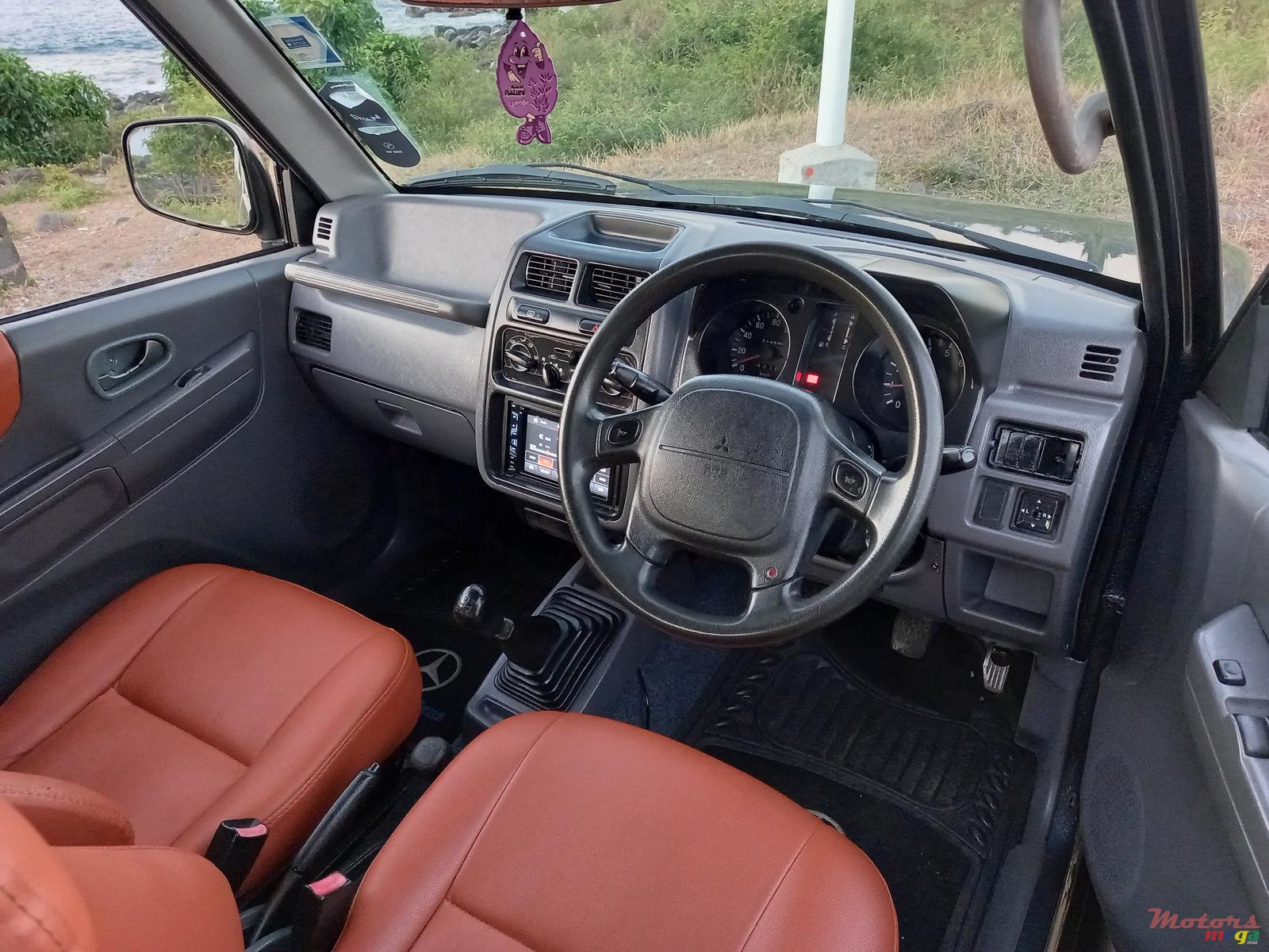 1996' Mitsubishi Pajero OFFROAD photo #5