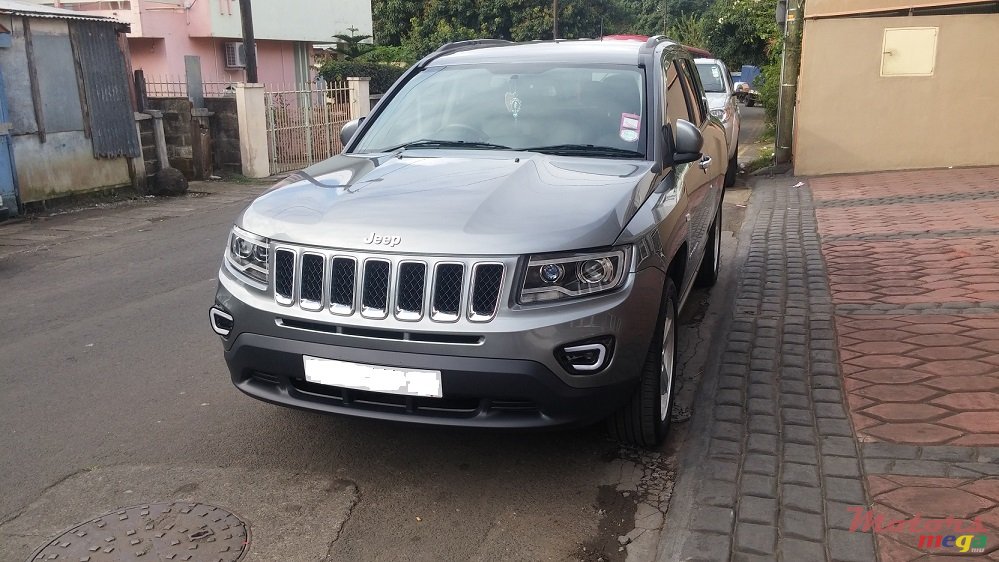 2012' Jeep Compass photo #1