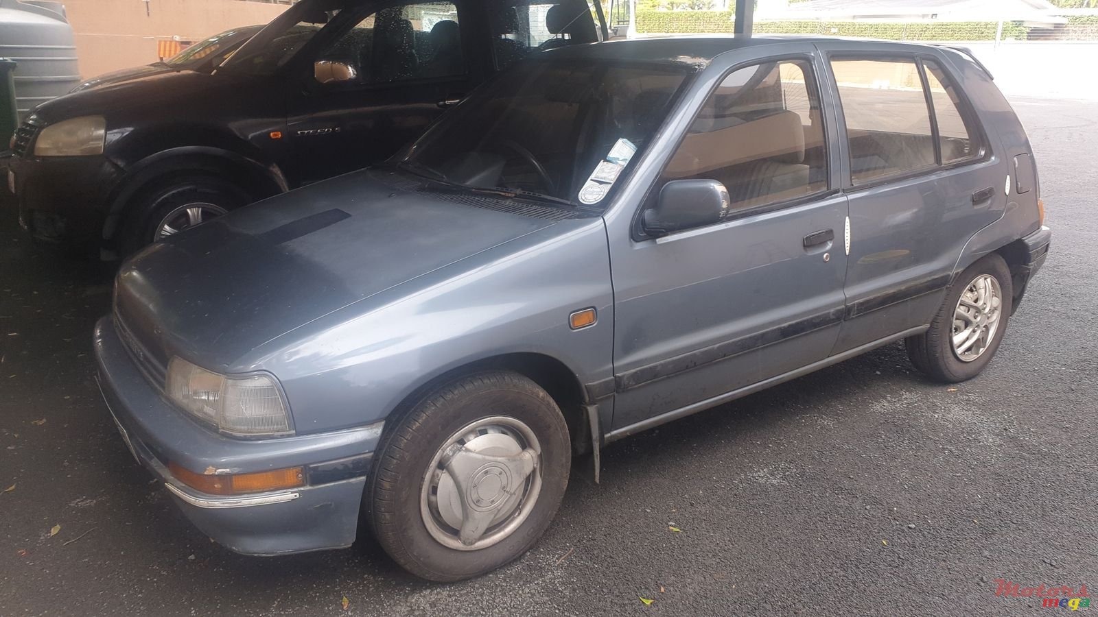 1991' Daihatsu Charade photo #2