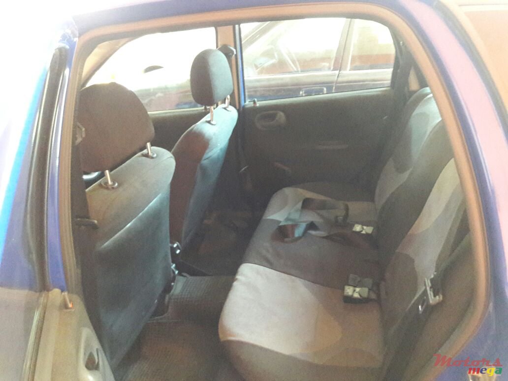 2000' Opel Corsa photo #2