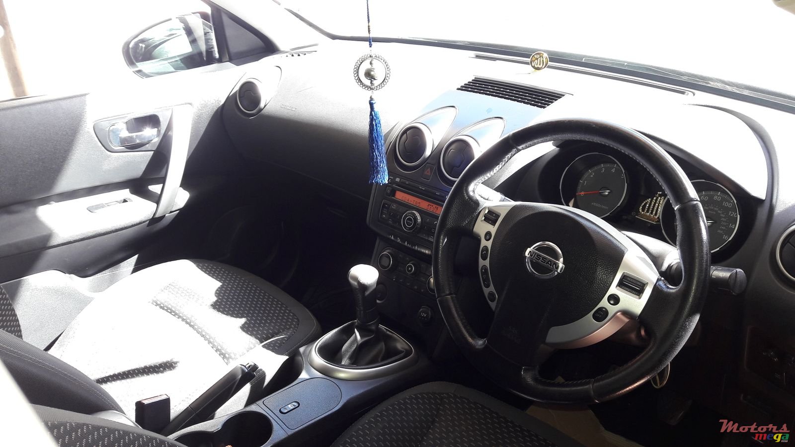 2009' Nissan Qashqai photo #1